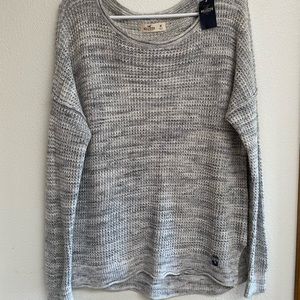 Hollister Grey and White Sweater NEVER WORN!!